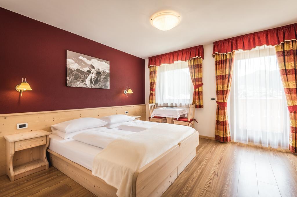 Hotel Pradat Корвара-ин-Бадия Экстерьер фото